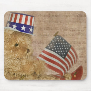 Teddybär unter amerikanischer Flagge Mousepad