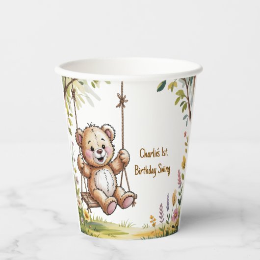 Teddys erstes GeburtstagsschwingenParty Pappbecher (Vorderseite)