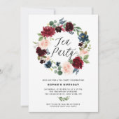 Tee aus Burgund und Blauer Blumengarten Party Einladung (Vorderseite)