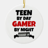 Tee by Day Gamer by Night Keramik Ornament (Vorne)