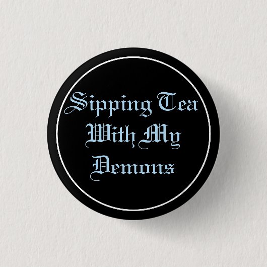Tee & Demons Pastel Goth Button (Vorderseite)