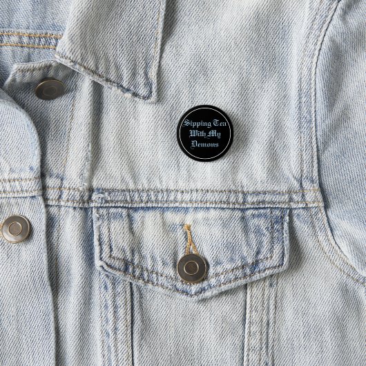 Tee & Demons Pastel Goth Button (Beispiel)