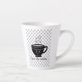 Tee ist die Lösung, Tee für jede Zeit. Milchtasse