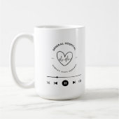 Tee mit Sonntagsverschiebung. Kaffeetasse (Links)