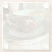 Tee mit Untersetzer aus Glas (Rückseite)