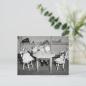 Tee-Party mit Dolls, 1923 Postkarte (Stehend Vorderseite)