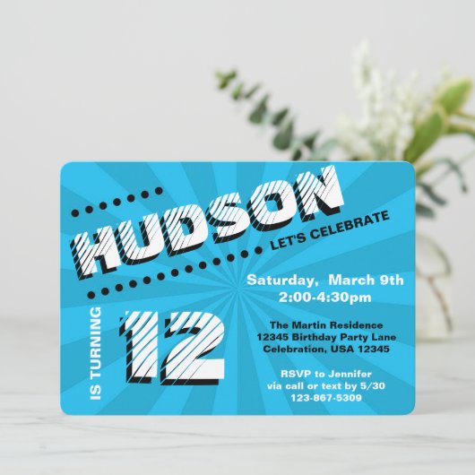 Tee/Tween Graffiti Wall Birthday Boy Party Einladung (Stehend Vorderseite)