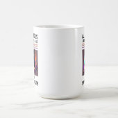 Tee und meine Bücher Kaffeetasse (Mittel)