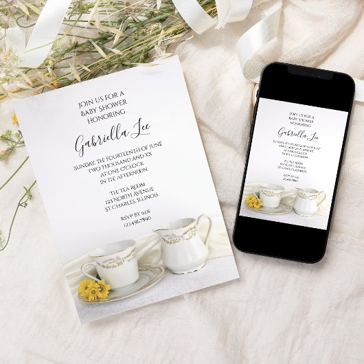 Teebecher mit gelber Milchdusche Einladung