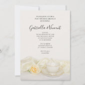 Teecup mit Blume White Rose Post Wedding Brunch Einladung (Vorderseite)