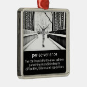 Teen Boy Riding Longboard Silbernes Ornament (Rechts)