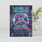 Teen Gamer Birthday Invitation Cyberpunk Game  Einladung (Stehend Vorderseite)