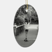 Teen Girl Longboarder Keramik Ornament (Rechts)