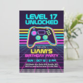 Teen Retro Neon Gamer Birthday Invitation for Boys Einladung (Stehend Vorderseite)