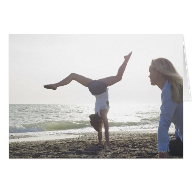 Teenage Girl leistet Gymnastik, Mama (Vorderseite (Horizontal))