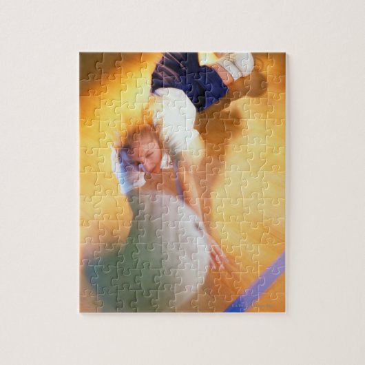 Teenage Girl Playing Volleyball Puzzle (Vertikal)