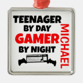 Teenager Gamer Ornament Aus Metall (Vorne)