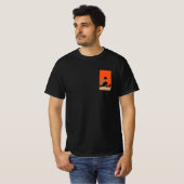 Teenager sitting on skateboard and next to his cat T-Shirt (Vorne ganz)