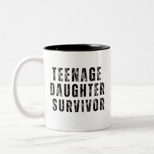 Teenager-Tochter Survivor Vintag Zweifarbige Tasse