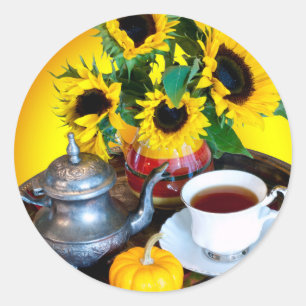 Teeservice im Herbst mit Sonnenblumen Runder Aufkleber