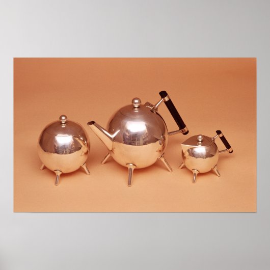 Teeservice mit vergoldeten Innenräumen Poster (Vorne)