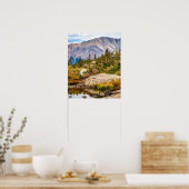 Teich auf dem Berg // Felsen und Bäume Poster (Küche)