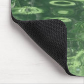 Teich-Reflexionen im Grün Mousepad (Ecke)