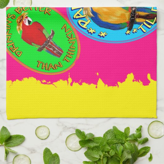 TEILE HANDTUCH (Gefaltet)