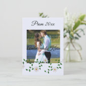 Teilen Sie ein Prom-Bild mit Sweet Daisises Einladung (Stehend Vorderseite)