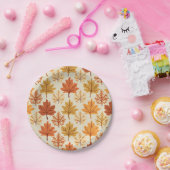 Teilen von Tellern für Danksagungen. Pappteller (Party)