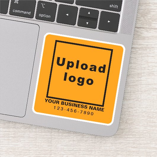 Telefonnummer des Unternehmens auf dem Orange Squa Aufkleber (Detail)