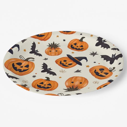 Teller aus Halloween-Party. (Schrägansicht)