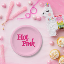 Teller aus rosa, heißrosa Papier