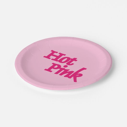 Teller aus rosa, heißrosa Papier (Schrägansicht)