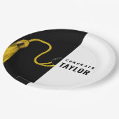 Teller der Graduierungspartei (Schrägansicht)