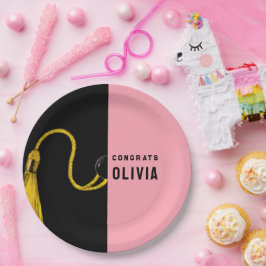 Teller der Graduierungspartei rosa Papier