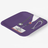 Teller der Medical School Graduation Party (Gewinkelt)