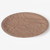 Teller mit braunem Marmordesign (Schrägansicht)