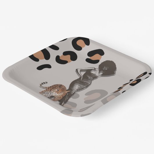 Teller von Frauenmode (Gewinkelt)