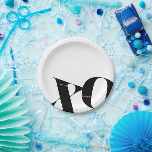 Teller von Hugs and Kisses Black and White Paper (Party)