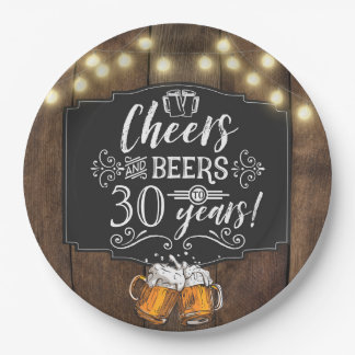 Teller zum Geburtstagsparty-Papier für Cheers und 