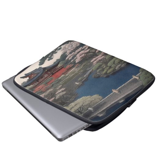 Tempel am Fluss - Japan Laptopschutzhülle (Vorne Knopf)