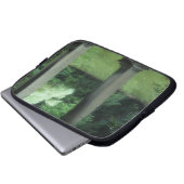 Tempel der Liebe an den alten Westbury Gärten Laptopschutzhülle (Vorne Knopf)