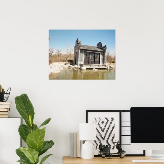 Tempel im Wasser mit blauem Himmel Poster (Heimbüro)