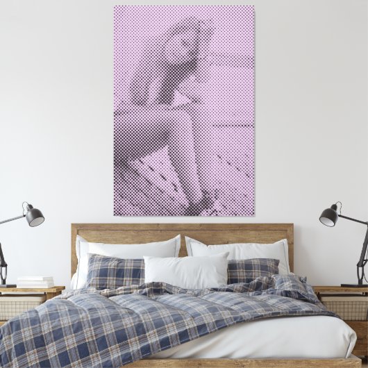 Tender Black&Lilac Halftone-Effekt Sitting Girl Leinwanddruck (Insitu (Schlafzimmer))