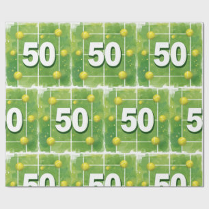 Tennis 50. Geburtstag mit Bällen auf dem Spielfeld Geschenkpapier