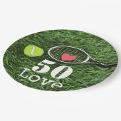 Tennis 50. Geburtstag Tennisball und Liebe Pappteller (Schrägansicht)