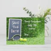 Tennis auf Kreide mit Schläger Einladung (Stehend Vorderseite)