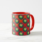 Tennis Ball in Wreath auf Rot Tasse (VorderseiteRechts)