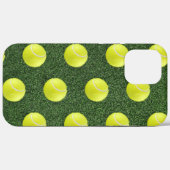 Tennis ball on green grass Case-Mate iPhone hülle (Rückseite (Horizontal))